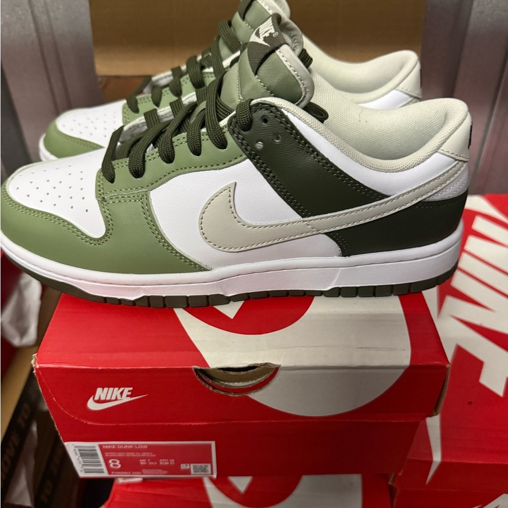 Nike Dunk Low Olive and White Sneakers New DEADSTOCK - Picture 2 of 3